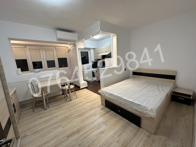 Teiul Doamnei Colentina Str. Nada Florilor nr. 5 la 3 min. sectia 7 politie